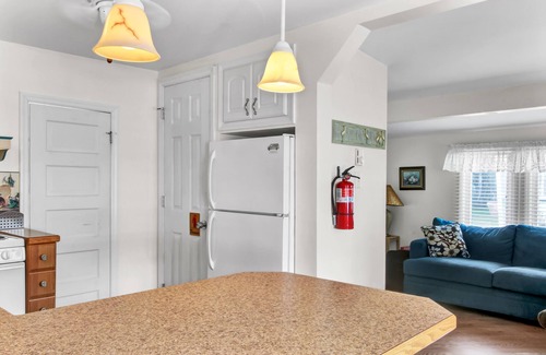 Villas Cottage | Bayside Guest Cottage