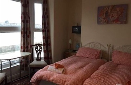 Porthcawl House | Bayside Guest House