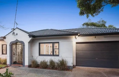 Brighton House | Bayside Home Away From Home