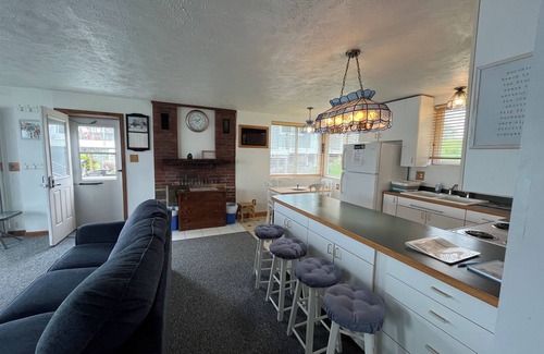 Fair Haven House | Bayside House in Fair Haven with Boat Dock