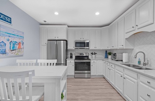 Sun Ridge Condo | Bayside Resort Condo- Fenwick Island, DE 3BR/2BA Sleeps 8