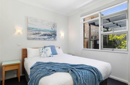 Glenelg Apartment | Bayside Retreat Glenelg