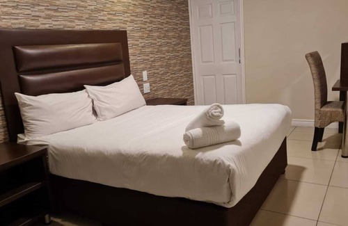 Ethekwini Hotel | Bayside Self Catering Pinetown
