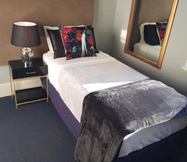 Rushcutters Bay Hotel | Bayswater Boutique Lodge - Potts Point