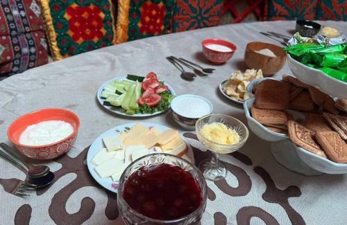 Karakol House | Baytor Guest House