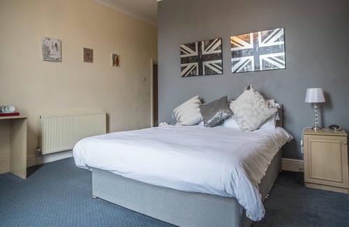 Southport House | Baytrees Hotel