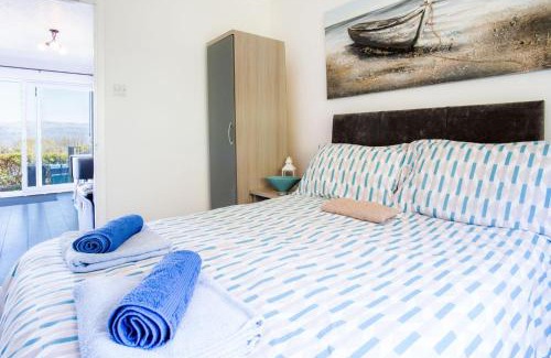 Oxwich Ski Chalet | Bayview 32 - 2 Bedroom Chalet - Bayview Oxwich