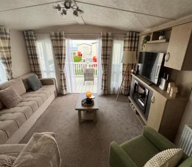 Newbiggin-by-the-Sea Resort | Bayview Bliss - Holiday Caravan in Newbiggin by the Sea - Northumberland