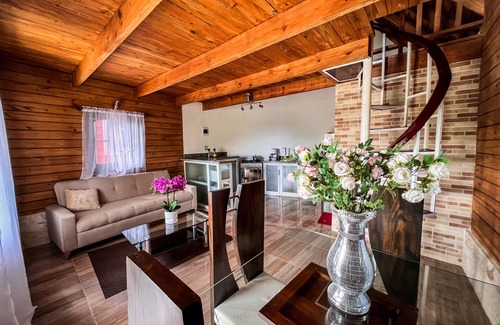 Barrio La Fortaleza Vieja Ski Chalet | Bayview Chalet