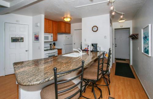 Boulder Bay House | Bayview Condo - Condo is cozy and a great location for kayaking and paddle boarding!
