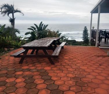 Amanzimtoti House | Bayview Guest House
