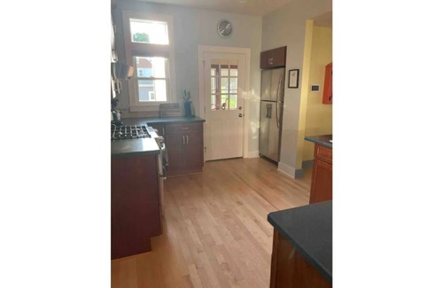 Bay View House | Bayview Jewel! 3 bdr, 2 bath powered by *Solar*
