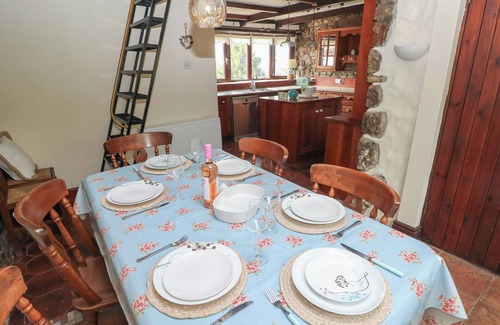 Llangennith Cottage | BAYVIEW, pet friendly, character holiday cottage in Llangennith