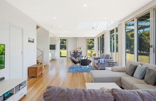 Narooma House | Bayview Ringlands