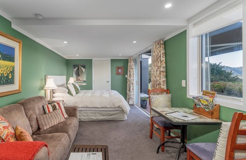 Whitianga House | Bayview Valley Lodge