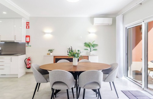 Atalaia Villa | BayViews Breeze Villa (159O-B)