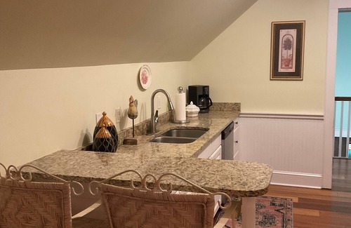 Fairhope Apartment | Baywacker's cozy Guest House can be rented in addition to the main home.n