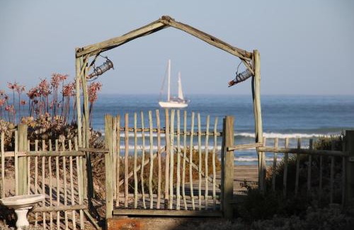 Paternoster House | Baywatch Guest House