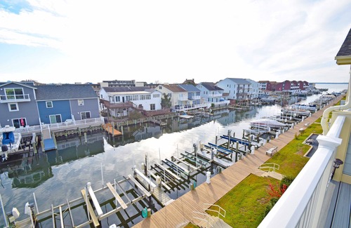 Heron Harbour Isle Condo | Baywatch III 302A-Baywater 120th St, Free WiFi, Pool, W/D, AC