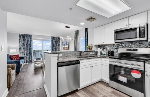 Crescent Beach Condo | Baywatch Resort 1122