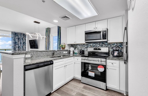 Crescent Beach Condo | Baywatch Resort 1122
