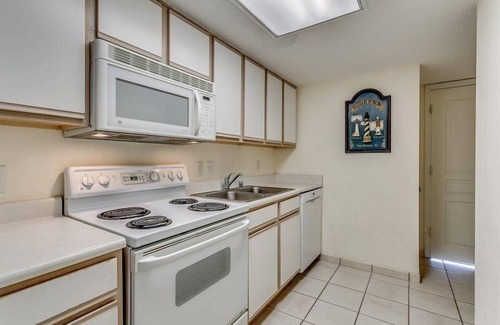 Crescent Beach Condo | Baywatch Resort by Escape