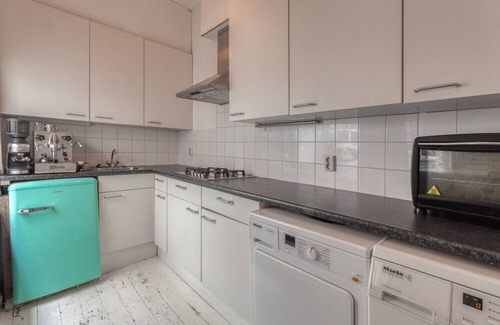 Jordaan House | BB 1971 Hazenstraat (shared bathroom)