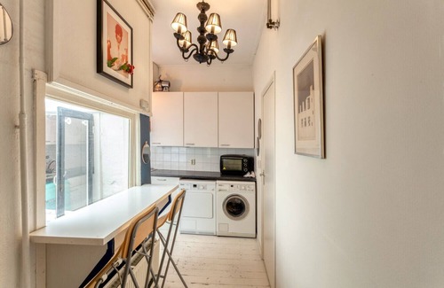 Jordaan House | BB 1971 Hazenstraat (shared bathroom)