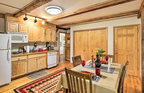 Marshall Apartment | BBQ Deck + Views: 'Sweet Suite' in Leicester