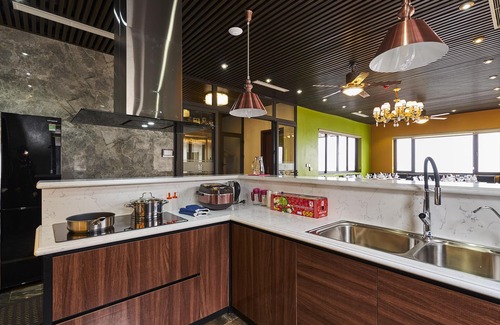 Bai Chay Villa | BBQ Villa & Hostel Ha Long