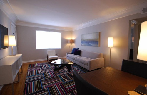 Brookwood Apartment | (BCJ1b) Stay Local before you go Loco! Flexible Stays. A Perfect Getaway.