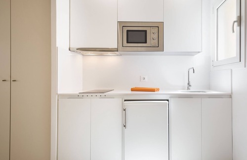 El Baix Guinardo Apartment | BcnStop Sagrada Familia Apartments