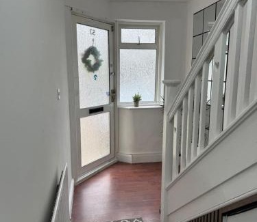 Dudden Hill House | BD-Stylish Double bed in Wembley