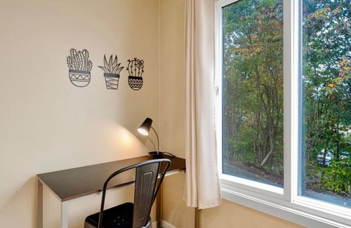 Highline Apartment | BD37 1b1b Apt Unit 1 @S Seattle close to airport