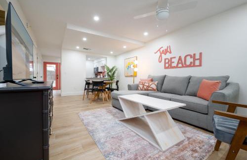 Jacksonville Beach Apartment | Be A Nomad Lovely 2br 1blk from the Ocean