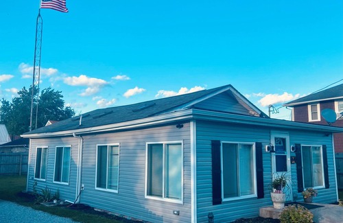 Buckeye Lake House | Be close to ALL Buckeye Lake Village has to offer!