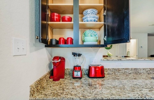 San Antonio House | Be our GUEST! Beautiful home for you to ENJOY!