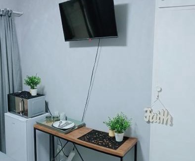 Ekurhuleni Apartment | Be Our Guest Near OR TAMBO International Airport