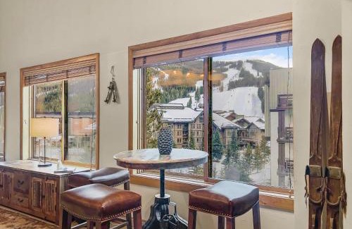 Copper Mountain Village Apartment | BE410 Bridge End Pet Friendly condo