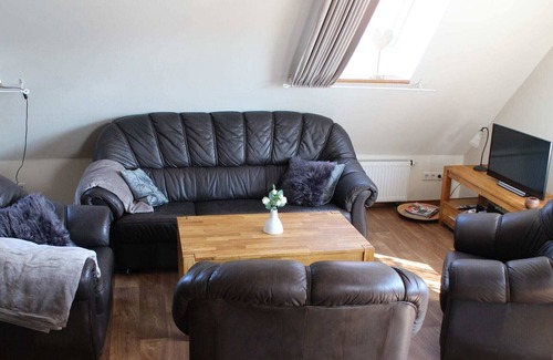 Lothe House | Beautiful holiday home in the Weser Uplands with sauna and fireplace