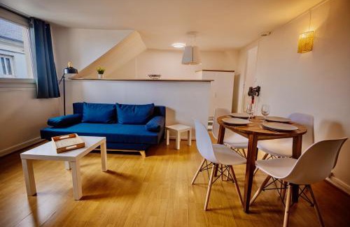 Saint-Martin-du-Littoral Apartment | Beach à Bâbord - plage 400m, 4 Personnes, Le Havre