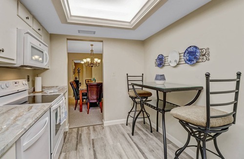South Island Condo | Beach Access, Partial Gulf Waterfront & Resort View! South End Beach Front Location, Parking & WiFi!