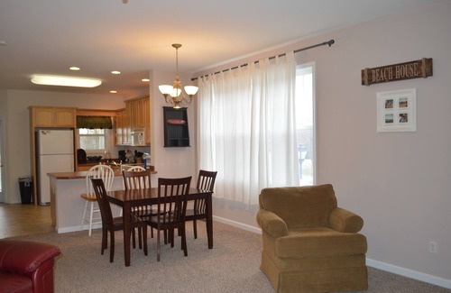 Dagsboro Condo | Beach Air Landing, Beaches, Shops, and Golf!