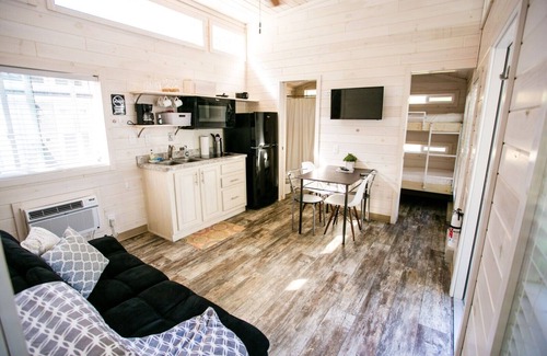 Steele Creek Cabin | Beach-Area View Family Style 1 Bed & 1 Bunk Cabin #9