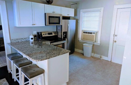 Lakewood Apartment | Beach Ave Short Term Rental