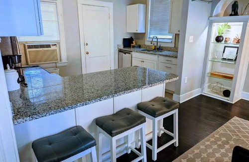 Lakewood Apartment | Beach Ave Short Term Rental