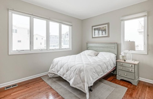 South Beach Haven House | Beach Badges. Private Yard. WIFI. Holgate Single Family Ocean Views. 50 steps to beach