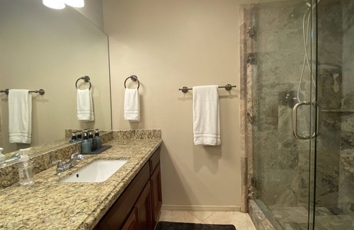 Fountain Valley House | Beach Bliss: 4BR Oasis & Jacuzzi