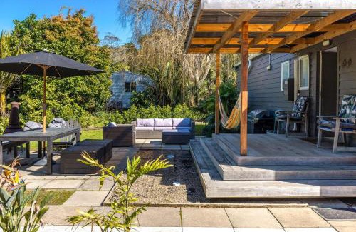 Onetangi House | Beach Bliss