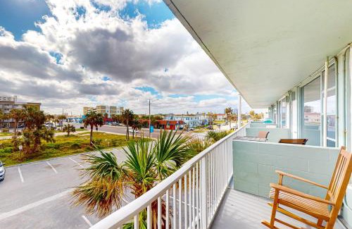 East Daytona Hotel | Beach Bliss
